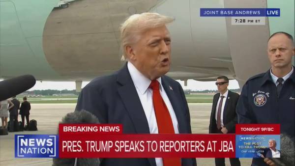 皇冠信用网开号_特朗普又抱怨上:普京白天说话客气皇冠信用网开号,晚上就把所有人炸个遍