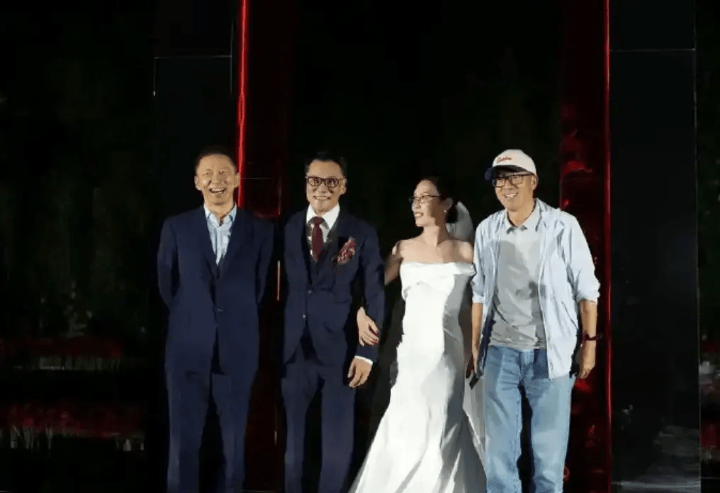 法国甲组联赛_当当网创始人李国庆大婚法国甲组联赛，张朝阳俞敏洪等名人到场祝福