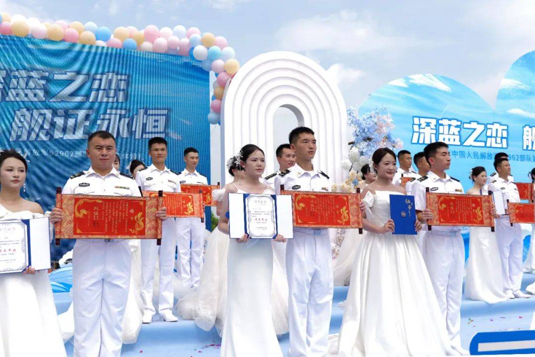 英格兰超级联赛_恭喜英格兰超级联赛，他们结婚了！