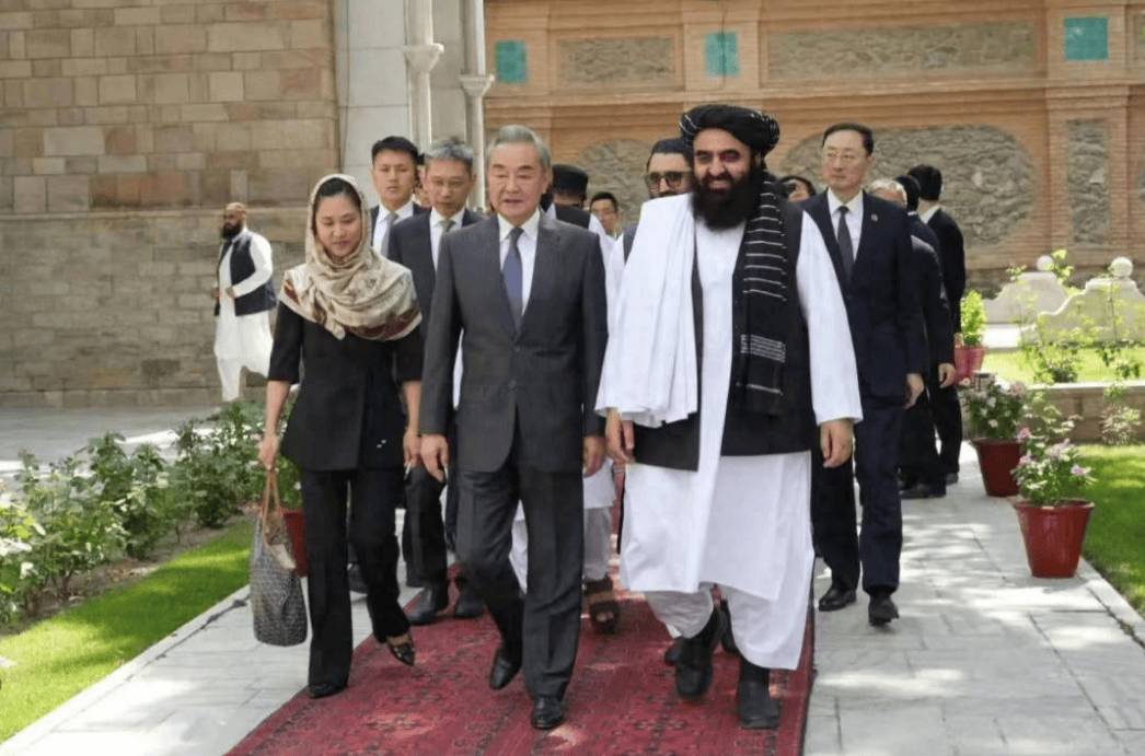 皇冠信用網结算日_离开印度皇冠信用網结算日，王毅没去巴基斯坦，转而直奔阿富汗参会，事前毫无风声