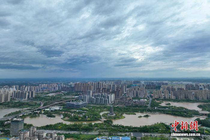 hga030账号_“桦加沙”逼近 广西南宁上空乌云密布