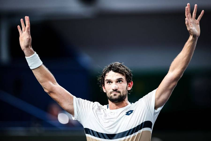 皇冠信用網出租足球_遗憾止步半决赛皇冠信用網出租足球，德约科维奇结束上海大师赛之旅