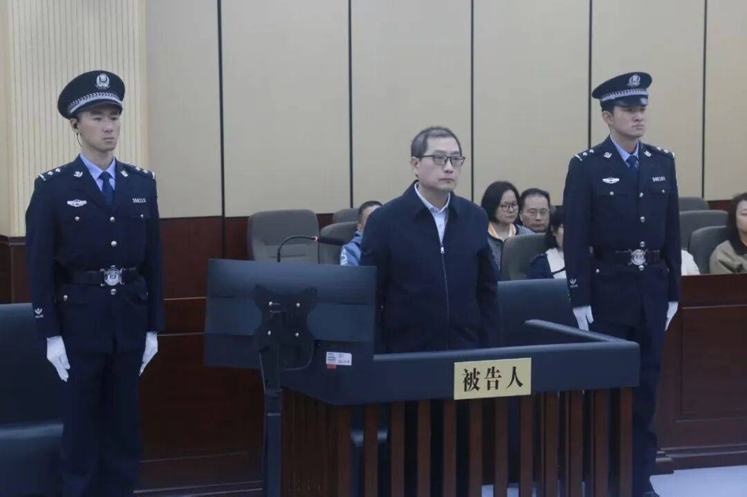 皇冠信用盘在线申请_被控受贿超3500万元皇冠信用盘在线申请，安徽省交通控股集团原副总经理夏柱兵受审