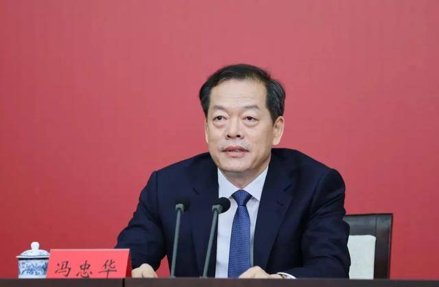 皇冠手机网址
_新任广州市委书记走访看望老同志