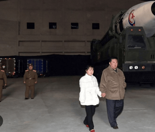 长野琶扼搂vs北九州向日葵_金正恩女儿首登国际舞台长野琶扼搂vs北九州向日葵,引爆接班传闻!英国首相被架空,工党内斗成全武行…