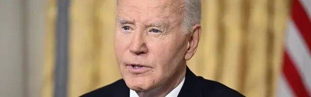 韦斯特罗斯vs赫尔辛堡_乌军士兵乔装成俄军韦斯特罗斯vs赫尔辛堡，与俄士兵寒暄，随后趁其不备将两名俄军枪杀，无人机拍下全过程